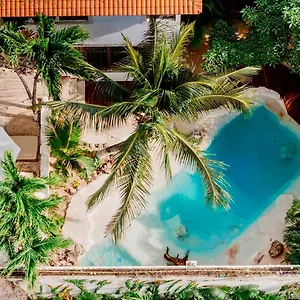https://enigmatic-hotel-experience.quintano-roohotels.com